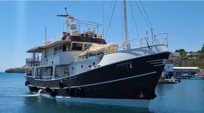 M/Y Trawler Zeewoelf